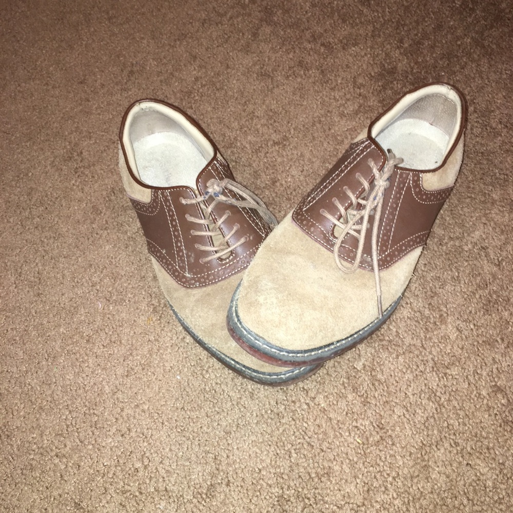 Men’s dress shoes